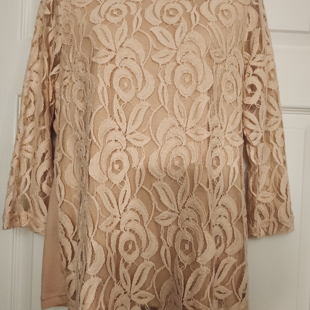 Chico's Lace Top in Beige